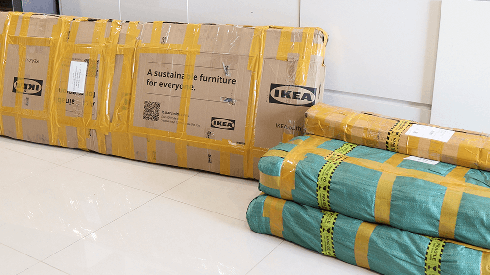 Kiện hàng bàn làm việc IKEA chuyển từ Thái Lan về gồm có những gì?